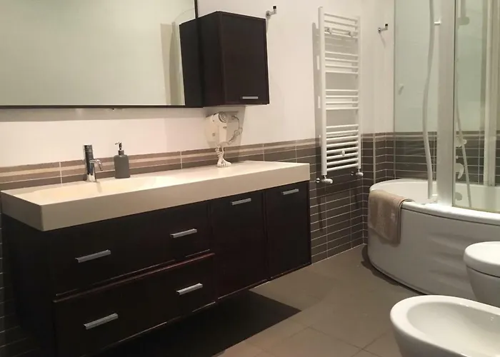 La Casa Accanto * בארי